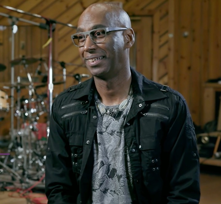 Omar Hakim interview in a drum studio
